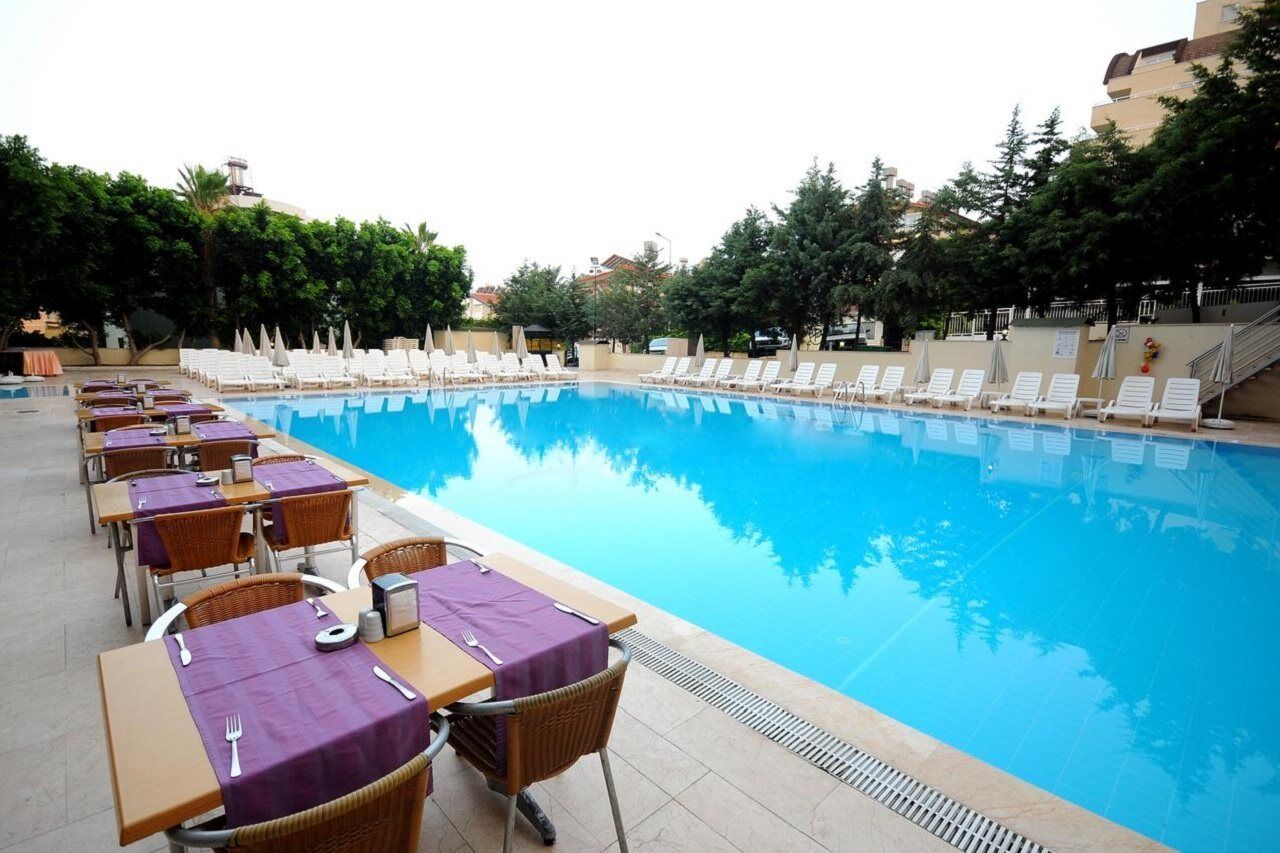 Sunbeach Hill Hotel Side Exterior foto